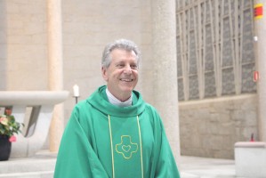 Missa em ação de graças pela missão do padre Mariano