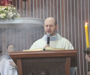 Missa em honra à Nossa Senhora de Lourdes
