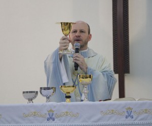 Missa em honra à Nossa Senhora de Lourdes