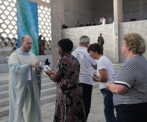 Carreata Nossa Senhora de Lourdes e missa pelos enfermos 