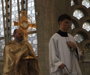 Carreata Nossa Senhora de Lourdes e missa pelos enfermos 