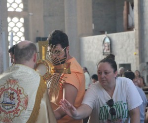Carreata Nossa Senhora de Lourdes e missa pelos enfermos 