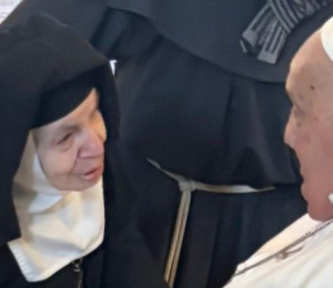 Francisco e irmã Francisca, o encontro inesperado entre o Papa e a religiosa de 94 anos