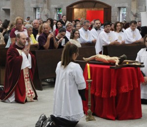 Tríduo Pascal: Silêncio e oração marcam a solenidade da Paixão e Morte de Jesus 