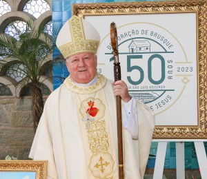 Dom Wilson preside missa em homenagem aos professores