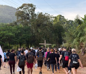 Fé e superação: caminhada penitencial reúne mais de 350 participantes