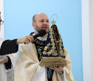 Comunidade Nossa Senhora Aparecida celebra padroeira