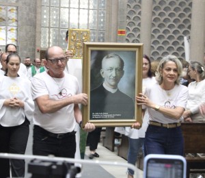 Paróquia São Luís Gonzaga celebra 120 anos de presença Dehoniana