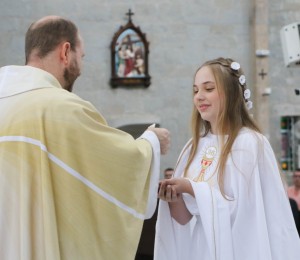 Celebrações de Primeira Comunhão acontecem em abril na Paróquia São Luís Gonzaga