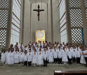 Paróquia São Luís Gonzaga inicia celebrações da Primeira Comunhão