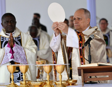 O Papa: redescobrir o caminho da vida e tornar-se construtor de paz e fraternidade