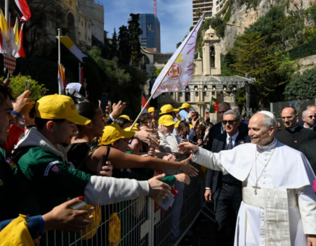 Papa em diálogo com os jovens: o que dá solidez à vida é o amor de Deus