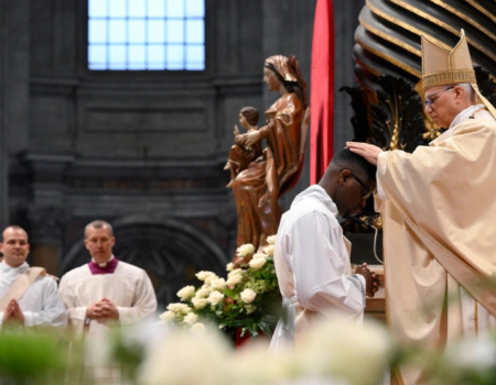 Papa Leão: sacerdotes são canal, não filtro. São de todos para todos!