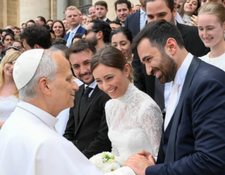 Papa: não tenham medo, Deus chama os jovens ao grande amor do matrimônio