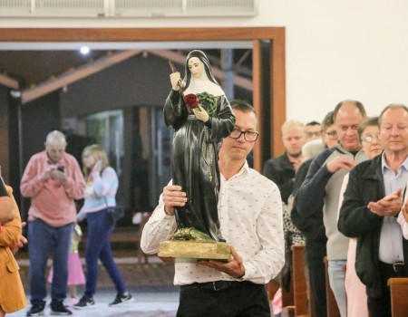 Comunidade Santa Rita de Cássia celebra a padroeira