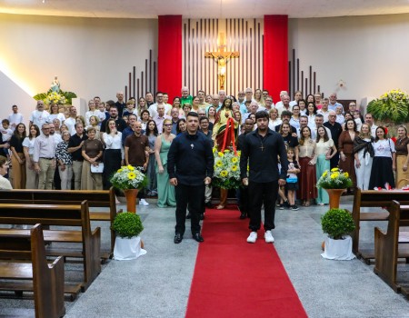 Comunidade Sagrado Coração de Jesus celebra seu padroeiro