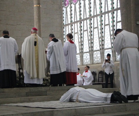 Ordenação padre Saymon Alves Meyer