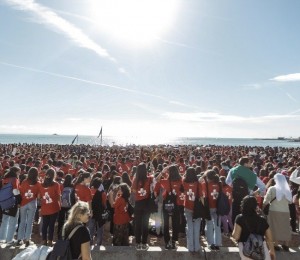JMJ Lisboa 2023: jovens portugueses abraçam o mundo em gesto simbólico