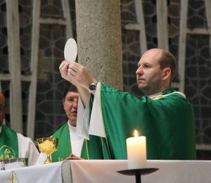 Paróquia São Luís Gonzaga suspenderá missas a partir de amanhã