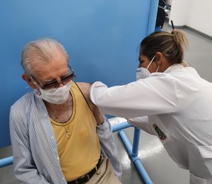Padre Flávio Morelli está imunizado