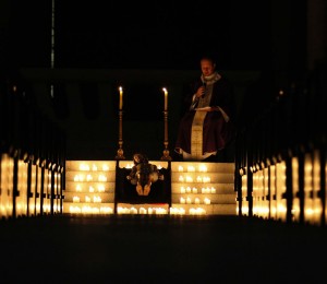 Paróquia realiza um momento de oração em memória às vítimas da Covid-19