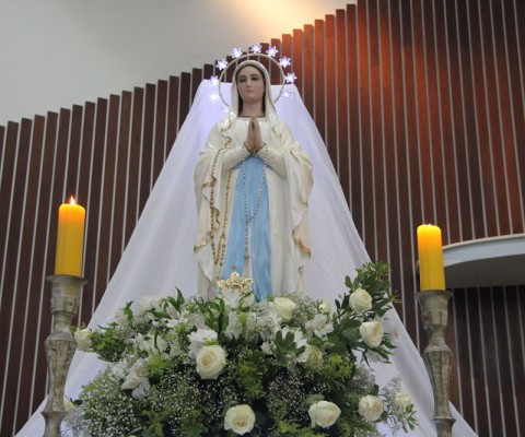 Missa em honra à Nossa Senhora de Lourdes