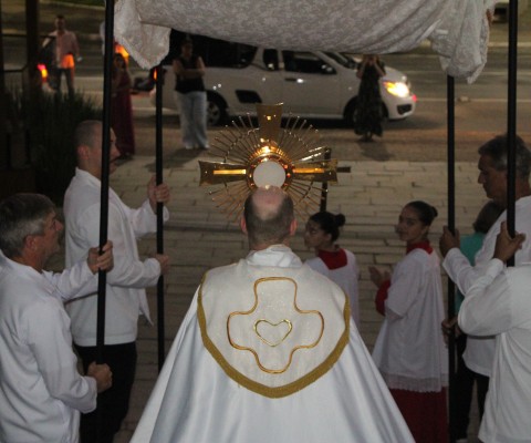 Ressurreição do Senhor: Paróquia São Luís Gonzaga celebra a Páscoa